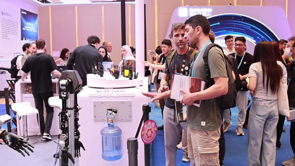 
南京各大医院黄牛代挂号电话票贩子号贩子网上预约挂号,住院检查加快,新华视点｜消费向新 外贸向暖——从多场景看中国经济活力