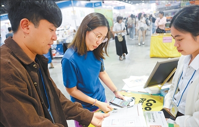 
航天中心医院黄牛号贩子票贩子代网上预约代挂号电话在曼谷国际书展，感知中泰文化交流热潮（国际视点）