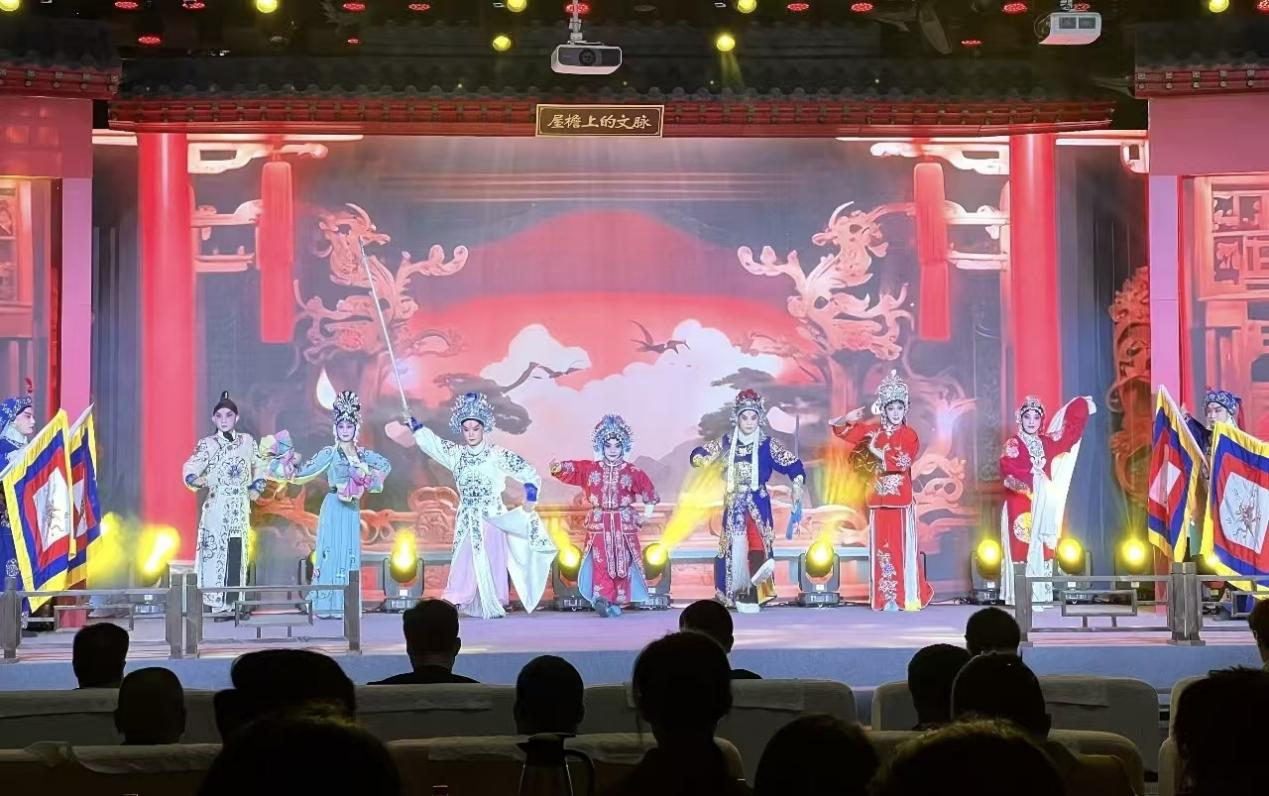 
杭州市妇幼保健院黄牛代挂号电话票贩子号贩子网上预约挂号,住院检查加快,何以中国·屋檐上的文脉｜一方戏台，为何“有戏”近千年