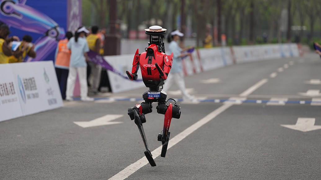 
湖南中医附一医院黄牛代挂号电话票贩子号贩子网上预约挂号,住院检查加快,经纬度：从“养生跑”到破人类纪录，中国机器人成了！