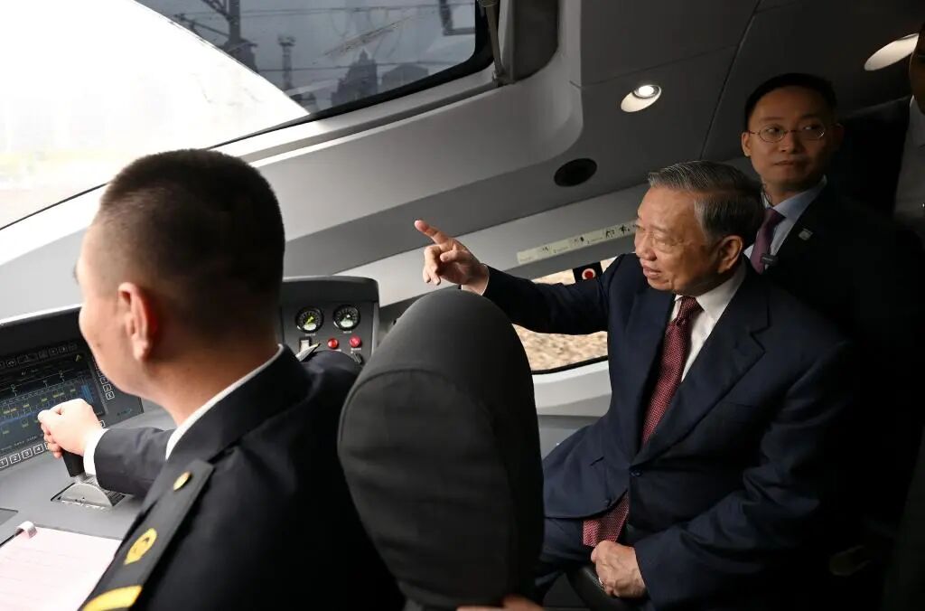 
首都医科大学附属安贞医院黄牛代挂号电话票贩子号贩子网上预约挂号,住院检查加快,【侠客岛】一场颇具看点的高铁之旅