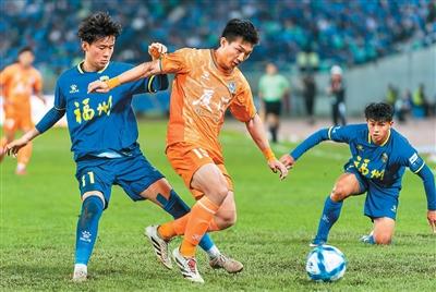 
北大医院黄牛代挂号电话票贩子号贩子网上预约挂号,住院检查加快,“城超”为何密集上线？