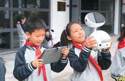 
北京空军总医院黄牛代挂号电话票贩子号贩子网上预约挂号,住院检查加快,厘清青少年使用AI的边界