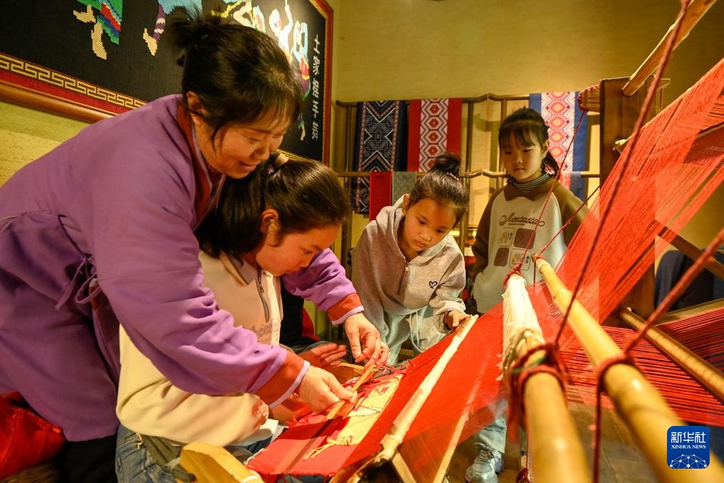 
广东省人民医院黄牛代挂号电话票贩子号贩子网上预约挂号,住院检查加快,春假牵手小长假——看他们的别样假期