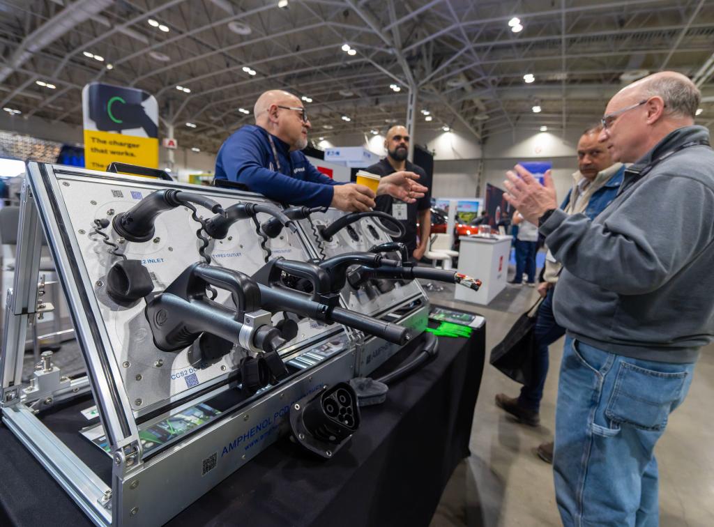 
江苏省人民医院黄牛代挂号电话票贩子号贩子网上预约挂号,住院检查加快,加拿大举办电动汽车与充电设施博览会