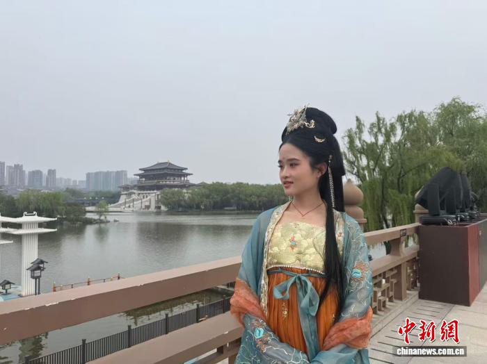 
杭州市一医院黄牛代挂号电话票贩子号贩子网上预约挂号,住院检查加快,东西问丨“中式生活”何以出海：美国华裔女孩朱溪瑞的“中国人守则”