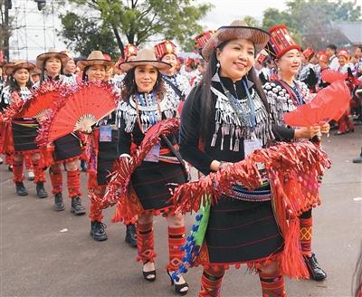 
北大人民医院黄牛号贩子票贩子代网上预约代挂号电话民族特色焕新，古朴也时尚