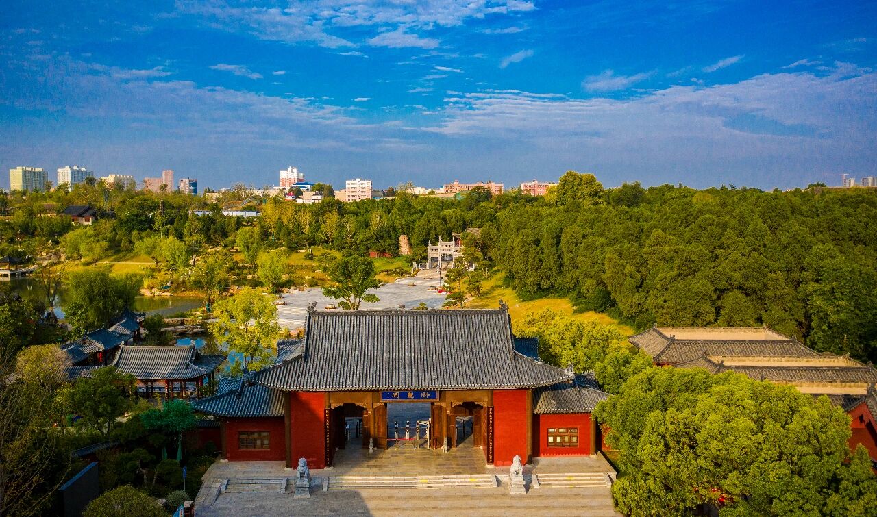 
广州各大医院黄牛代挂号电话票贩子号贩子网上预约挂号,住院检查加快,人这一辈子，一定要三顾南阳！