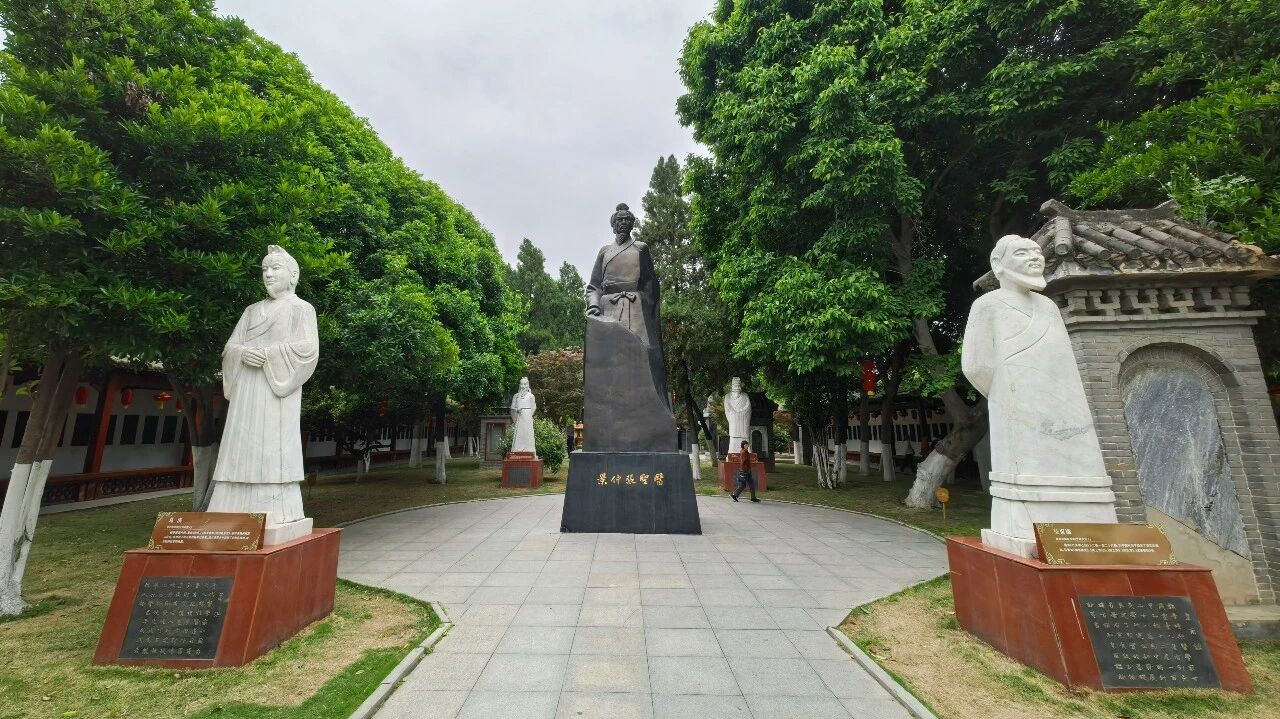 
广州各大医院黄牛代挂号电话票贩子号贩子网上预约挂号,住院检查加快,人这一辈子，一定要三顾南阳！