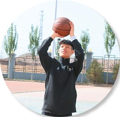
南京市中医院黄牛代挂号电话票贩子号贩子网上预约挂号,住院检查加快,看看比赛，逛逛家乡