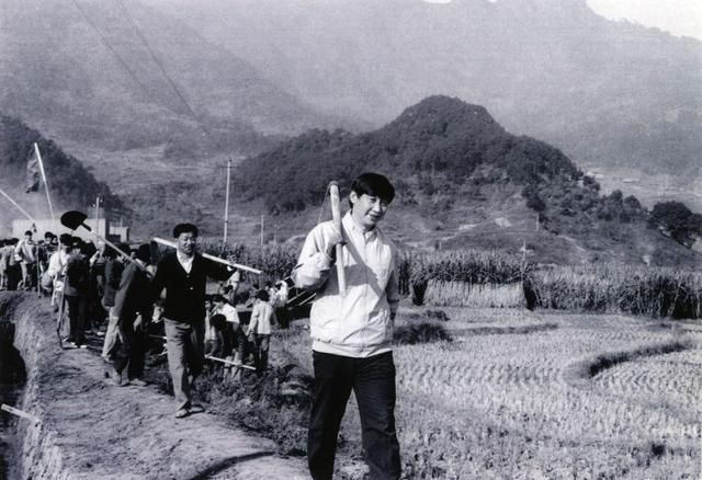 
首都医科大学附属北京同仁医院黄牛代挂号电话票贩子号贩子网上预约挂号,住院检查加快,时政微观察丨奋斗，铸就欣欣向荣的中国