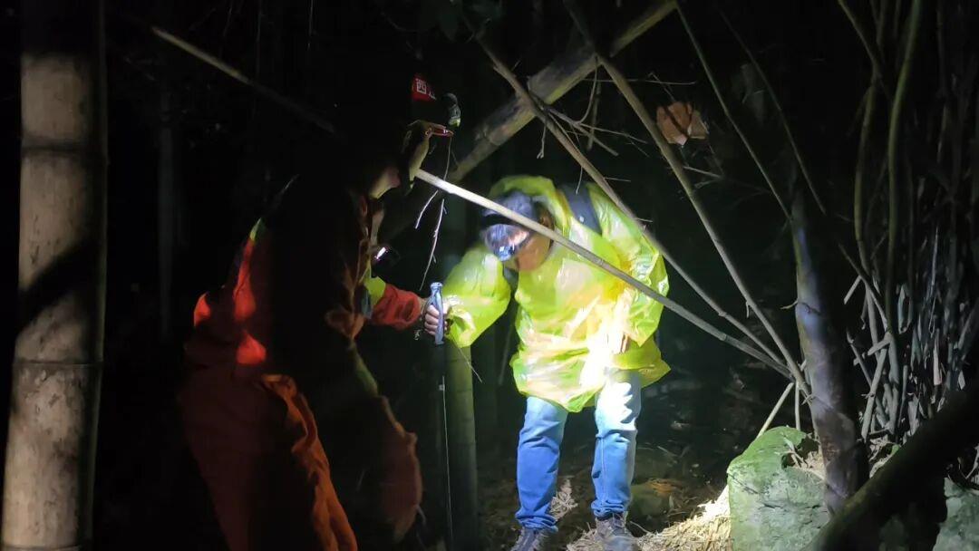 
上海肺科医院黄牛代挂号电话票贩子号贩子网上预约挂号,住院检查加快,“五一”假期外出游玩 爬山露营一定避开这些地段