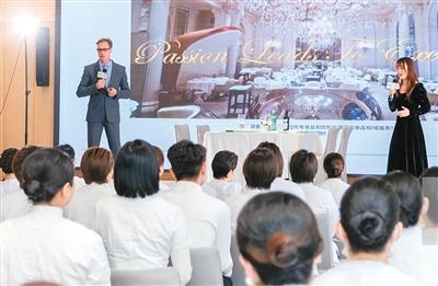 
广东省中医院黄牛代挂号电话票贩子号贩子网上预约挂号,住院检查加快,实现跨文化传播的“双向奔赴”（中外青年说）