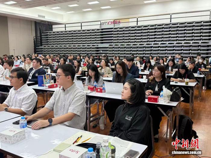 
浙江大学邵逸夫医院黄牛代挂号电话票贩子号贩子网上预约挂号,住院检查加快,泰国国际中文教学高级研修会在曼谷举办