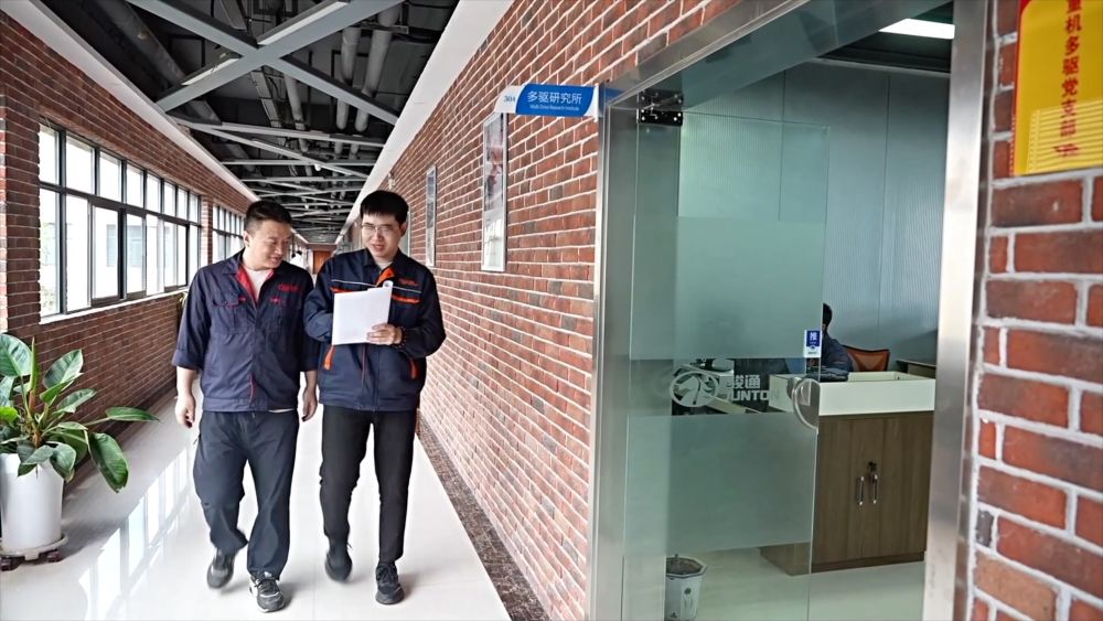 
南京脑科医院黄牛代挂号电话票贩子号贩子网上预约挂号,住院检查加快,新华视点｜政策精准赋能 护航民企行稳致远