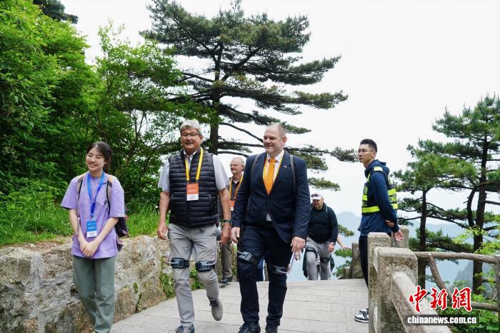 
杭州各大医院黄牛代挂号电话票贩子号贩子网上预约挂号,住院检查加快,世界市长相聚黄山 共话文化传承与城市发展