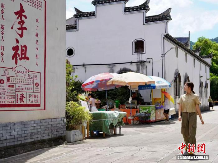 
中国中医科学院眼科医院黄牛代挂号电话票贩子号贩子网上预约挂号,住院检查加快,义乌式发展的开放样本