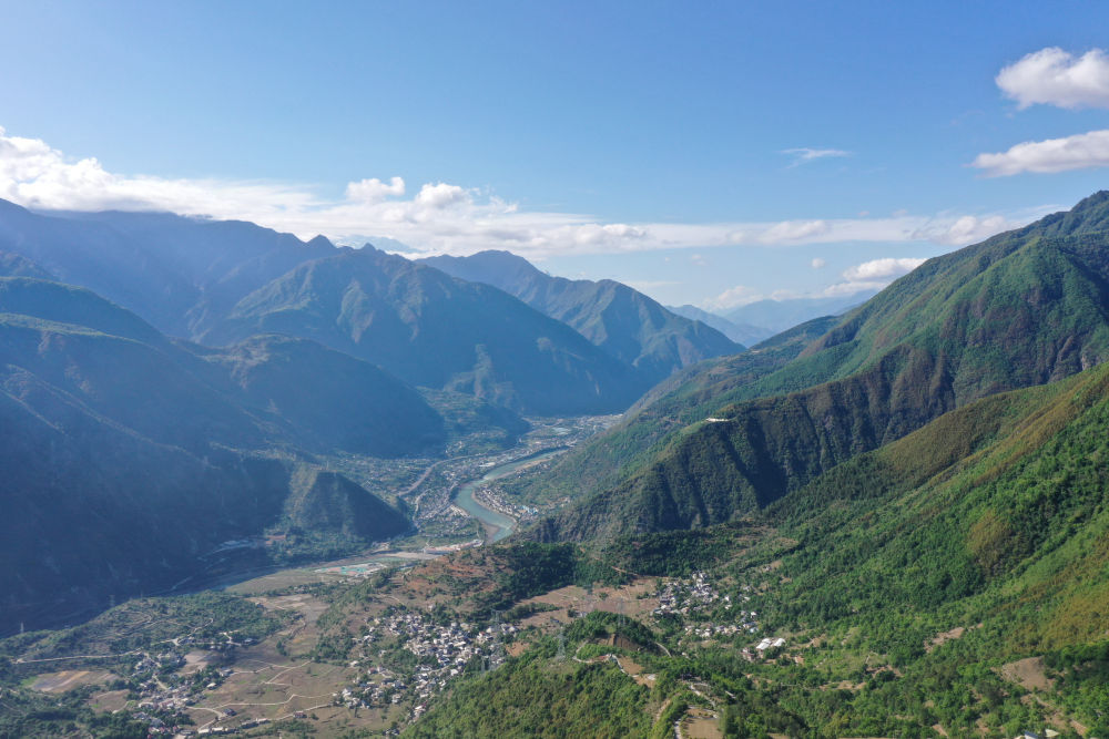 
中山一院黄牛代挂号电话票贩子号贩子网上预约挂号,住院检查加快,从太空看中国｜红军长征在川足迹——泸定桥的红绿交响