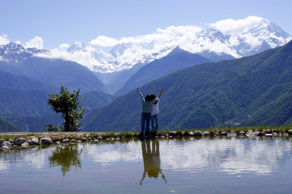 
中山一院黄牛代挂号电话票贩子号贩子网上预约挂号,住院检查加快,从太空看中国｜红军长征在川足迹——泸定桥的红绿交响