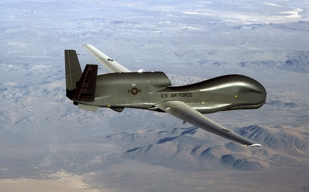 资料图:RQ-4“全球鹰”无人侦察机