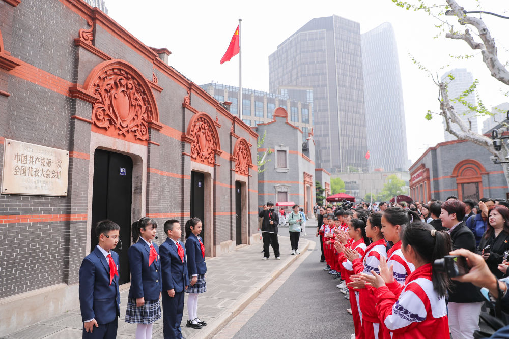 
北京各大医院黄牛代挂号电话票贩子号贩子网上预约挂号,住院检查加快,新闻多一点｜童声讲党史 薪火代代传