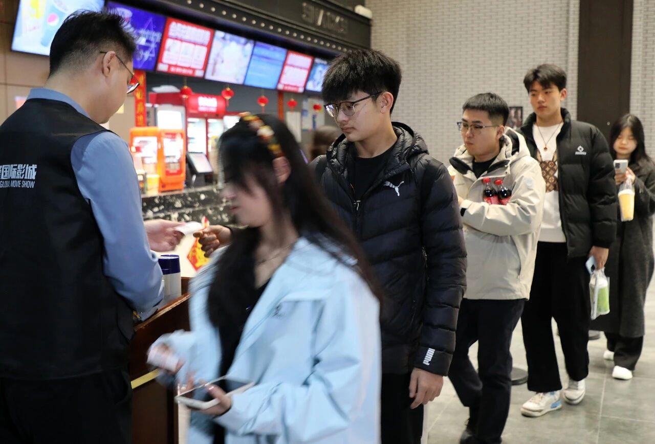 
北京儿研所黄牛代挂号电话票贩子号贩子网上预约挂号,住院检查加快,视频丨五一档票房破6亿！“电影+”激活假日经济新活力