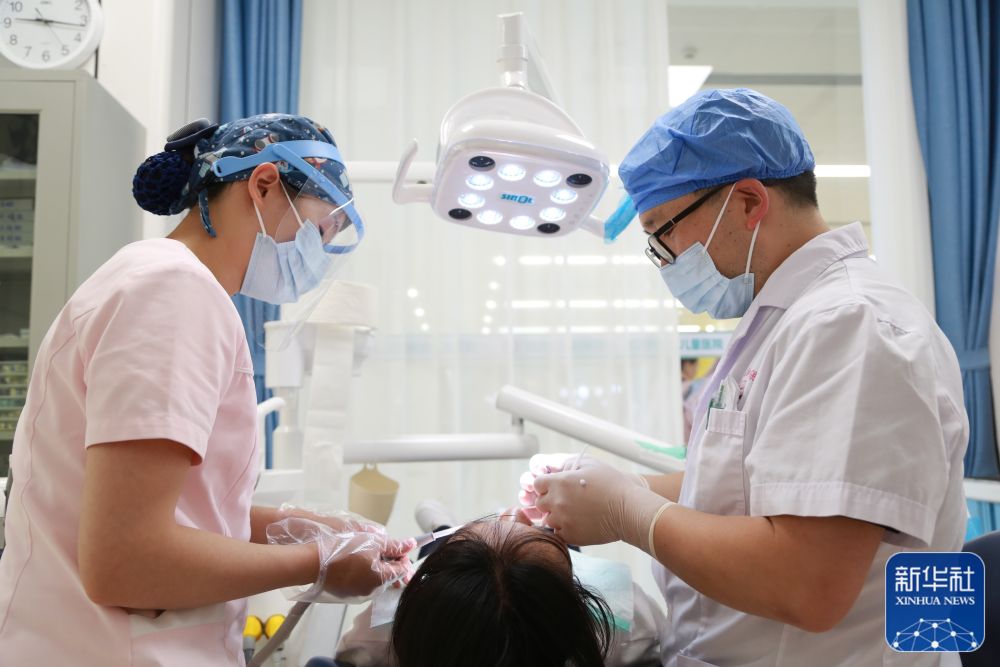 
杭州市第一人民医院黄牛代挂号电话票贩子号贩子网上预约挂号,住院检查加快,“五一”假期我在岗