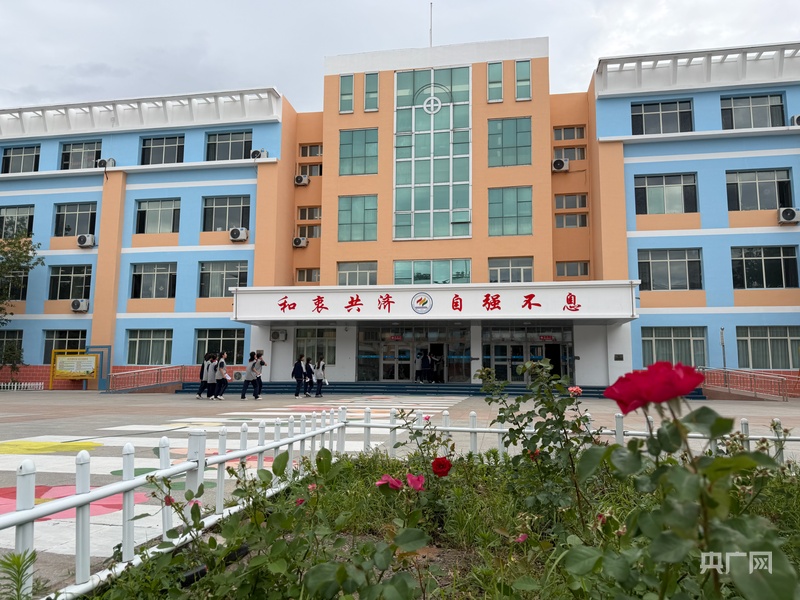 
天津各大医院黄牛代挂号电话票贩子号贩子网上预约挂号,住院检查加快,事事讲铸牢 人人讲铸牢丨戈壁“油城”汇真情 万家灯火映团结