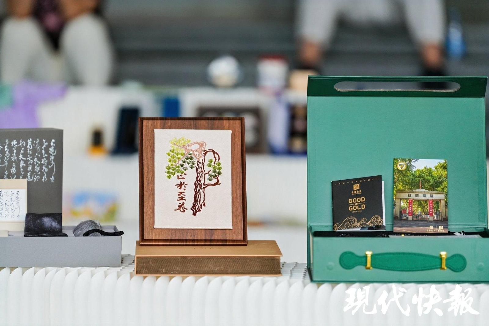
成都华西医院黄牛代挂号电话票贩子号贩子网上预约挂号,住院检查加快,文化中国行 | 从博物馆展柜到年轻人的书包，文物正在“活”起来