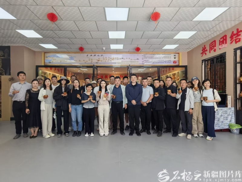 
首都医科大学附属北京妇产医院黄牛代挂号电话票贩子号贩子网上预约挂号,住院检查加快,情满天山 援疆印记丨七代匠人一捧土 让土陶从生活品变身艺术品