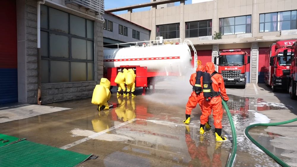 
上海瑞金医院黄牛代挂号电话票贩子号贩子网上预约挂号,住院检查加快,新华视点｜蓝焰淬初心 应急担使命