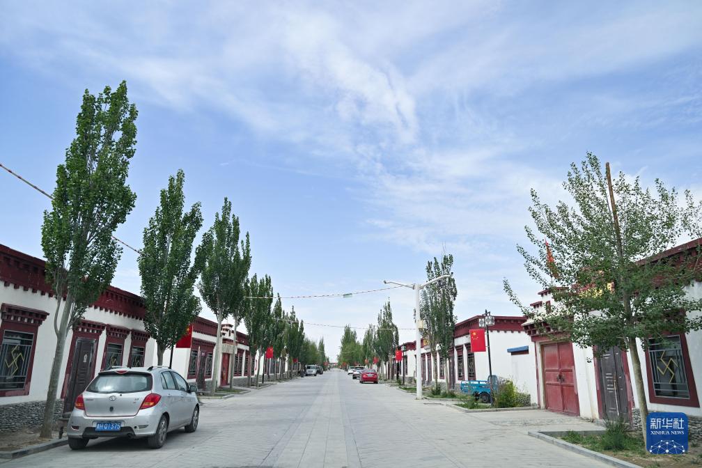 
东部战区总医院黄牛代挂号电话票贩子号贩子网上预约挂号,住院检查加快,沿青藏铁路 看“天路”传奇 | 跨越七十余载光影，看格尔木一城生长
