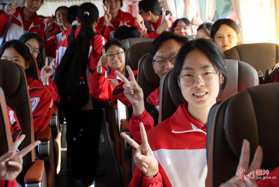 
上海儿童医学中心黄牛代挂号电话票贩子号贩子网上预约挂号,住院检查加快,【聚焦高考 逐梦今夏】以自信之姿 赴青春考场