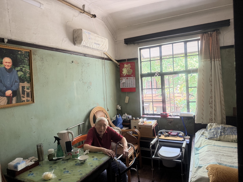 
中国中医科学院广安门医院黄牛代挂号电话票贩子号贩子网上预约挂号,住院检查加快,优秀历史建筑，如何装下全龄友好的人气与温度？