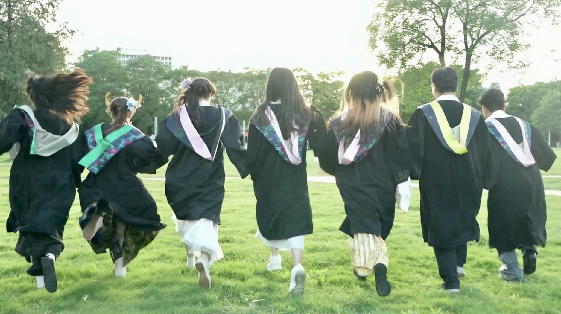 
中南大学湘雅二医院周新民医生黄牛预约代挂号电话毕业踏歌行丨是你，把论文写进泥土里