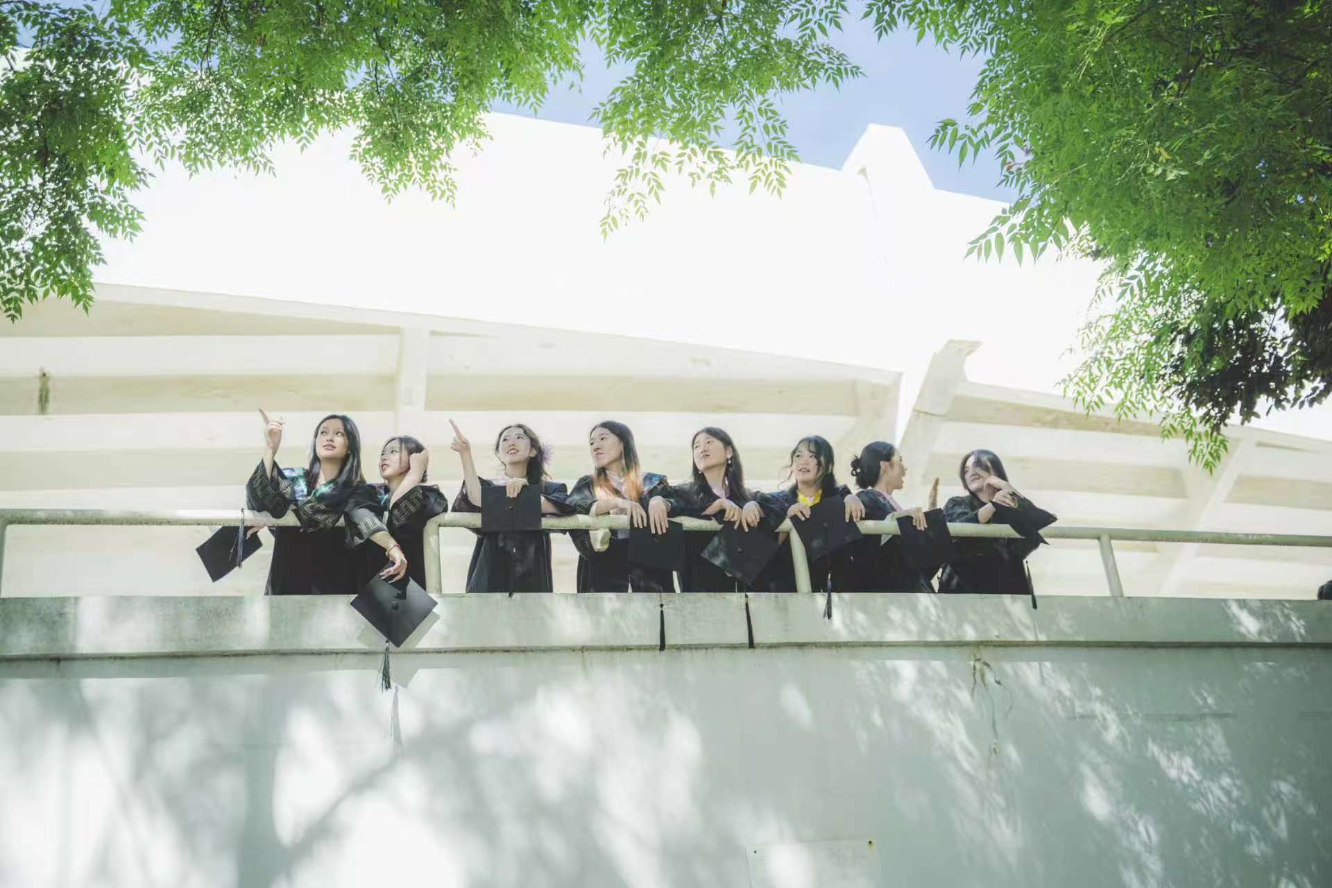
中南大学湘雅二医院周新民医生黄牛预约代挂号电话毕业踏歌行丨是你，把论文写进泥土里
