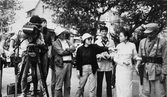 
上海市胸科医院孙益峰医生黄牛预约代挂号电话肖桂云：抢时间的人丨写在总书记给田华等8位电影艺术家回信一周年