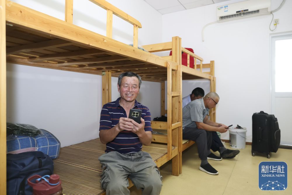 
上海新华医院黄牛挂号电话票贩子号贩子网上预约挂号,住院检查加快台风“巴威”带来风雨影响 多地全力部署筑牢防线