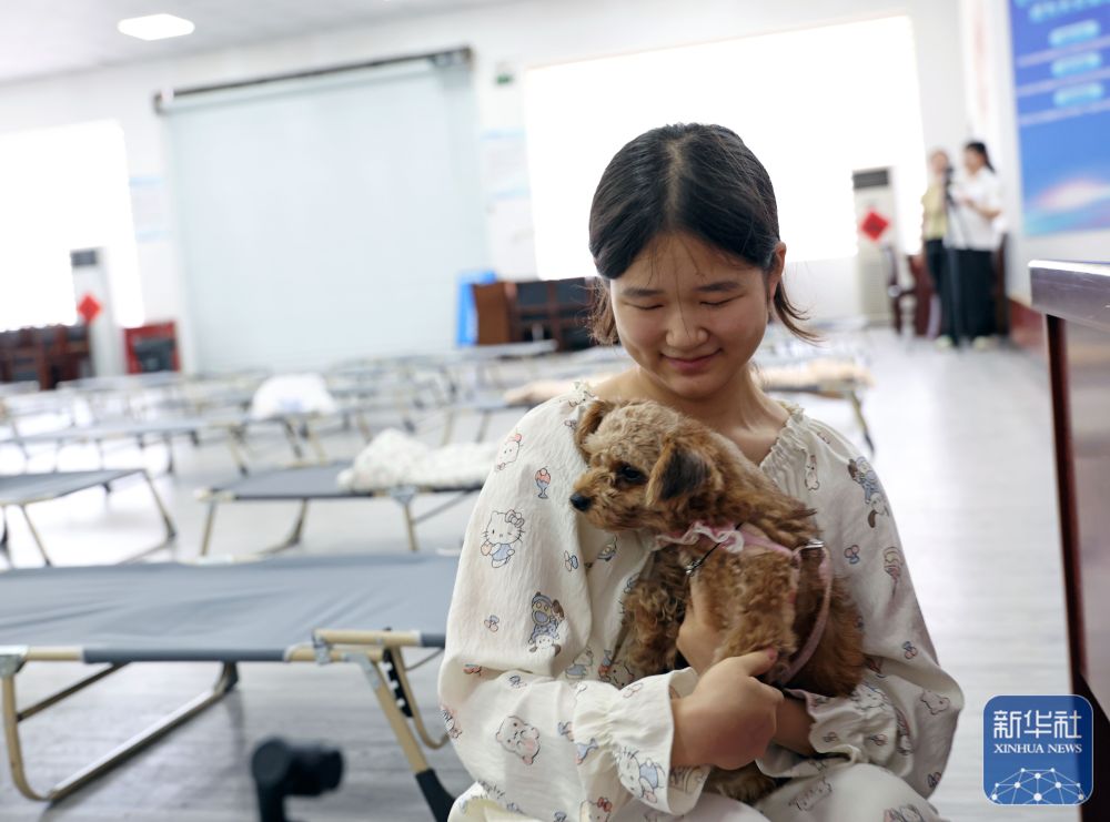 
上海新华医院黄牛挂号电话票贩子号贩子网上预约挂号,住院检查加快台风“巴威”带来风雨影响 多地全力部署筑牢防线