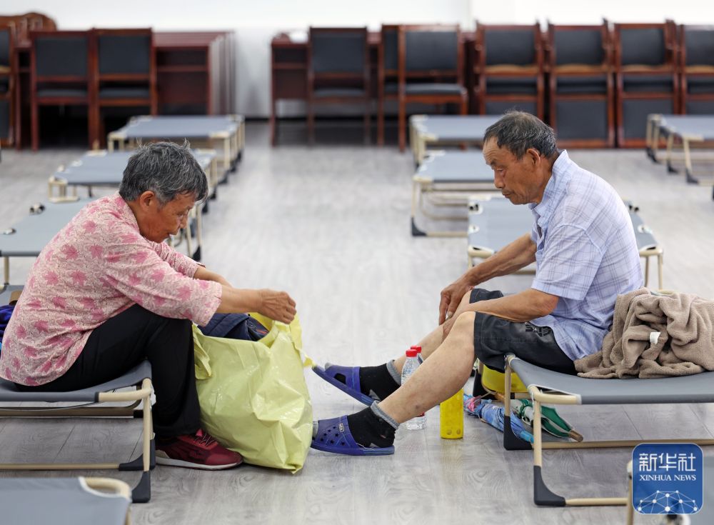 
上海新华医院黄牛挂号电话票贩子号贩子网上预约挂号,住院检查加快台风“巴威”带来风雨影响 多地全力部署筑牢防线
