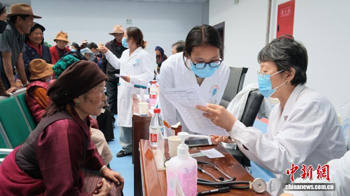 
中南大学湘雅二医院周新民医生黄牛预约代挂号电话青藏铁路送来近千人进藏医疗队