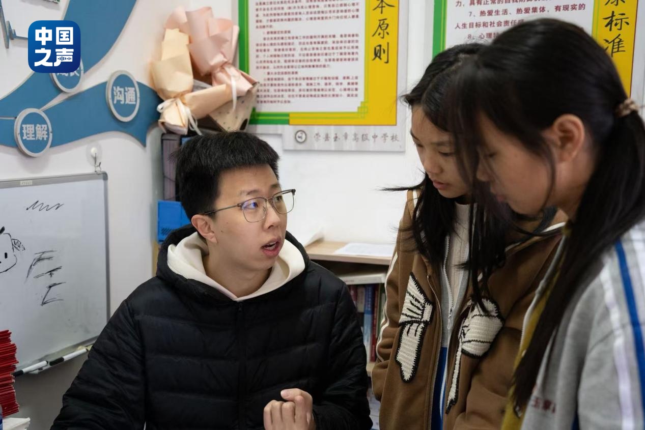 
博爱医院黄牛挂号电话票贩子号贩子网上预约挂号,住院检查加快毕业踏歌行｜三尺讲台的青春接力