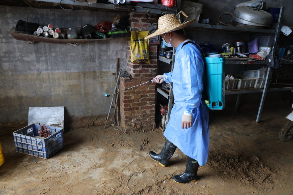 
重庆医科大学附属儿童医院李禄生医生黄牛预约代挂号电话广西救灾一线最新直击：淤泥层层清 希望步步近