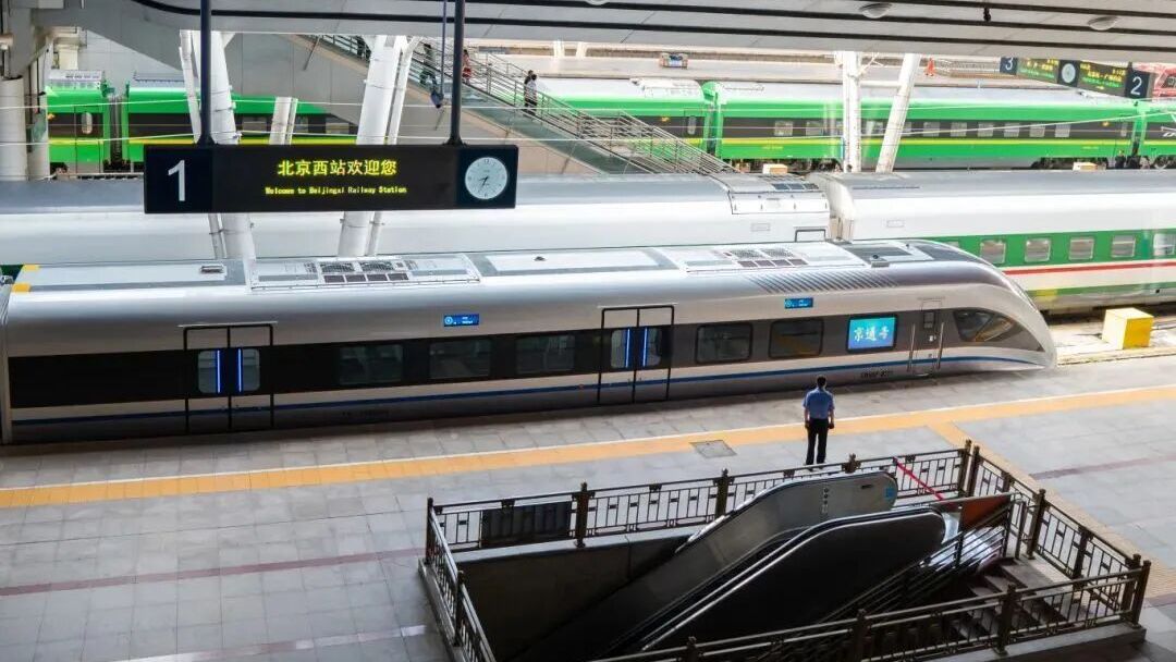 
北京安贞医院温绍君医生黄牛预约代挂号电话今年上半年全国铁路完成固定资产投资3632亿元