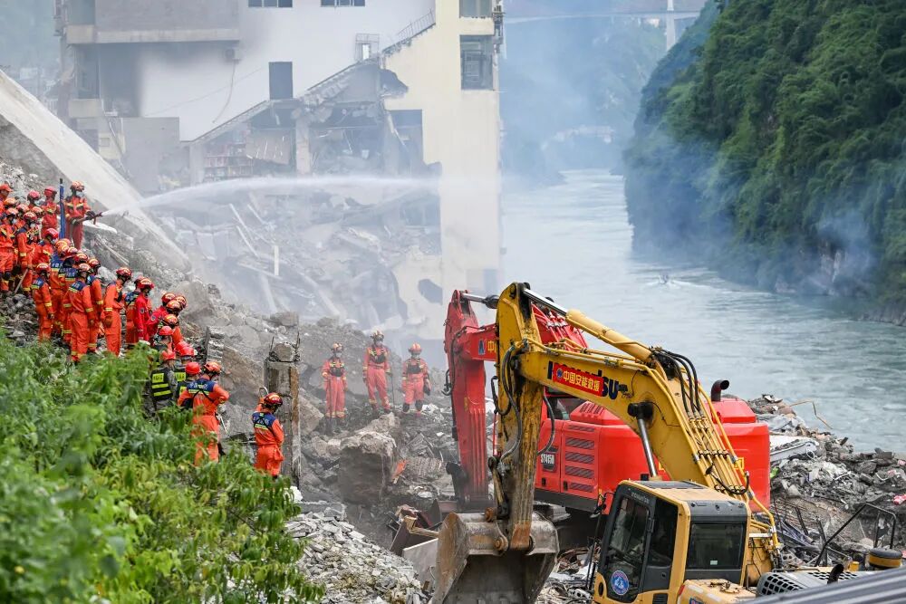 
浙江省肿瘤医院张英丽医生黄牛预约代挂号电话加紧救援，全力搜寻！重庆彭水山体崩塌抢险最新消息→