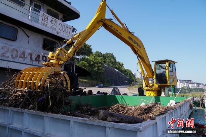 
北大口腔医院黄牛挂号电话票贩子号贩子网上预约挂号,住院检查加快（长江十年行）从“一把捞网”到“机械赋能” 重庆126公里水域的清漂之变