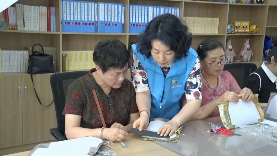 
首都儿科研究所附属儿童医院叶茂医生黄牛预约代挂号电话民生有温度 发展有力度——多地绘就基层幸福新图景
