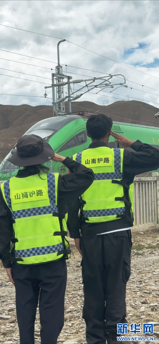 
北京301医院黄牛挂号电话票贩子号贩子网上预约挂号,住院检查加快全程实拍，雅鲁藏布江畔，这对夫妻在守护什么