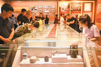 
上海市第六人民医院张长青医生黄牛预约代挂号电话红色旅游“正青春”