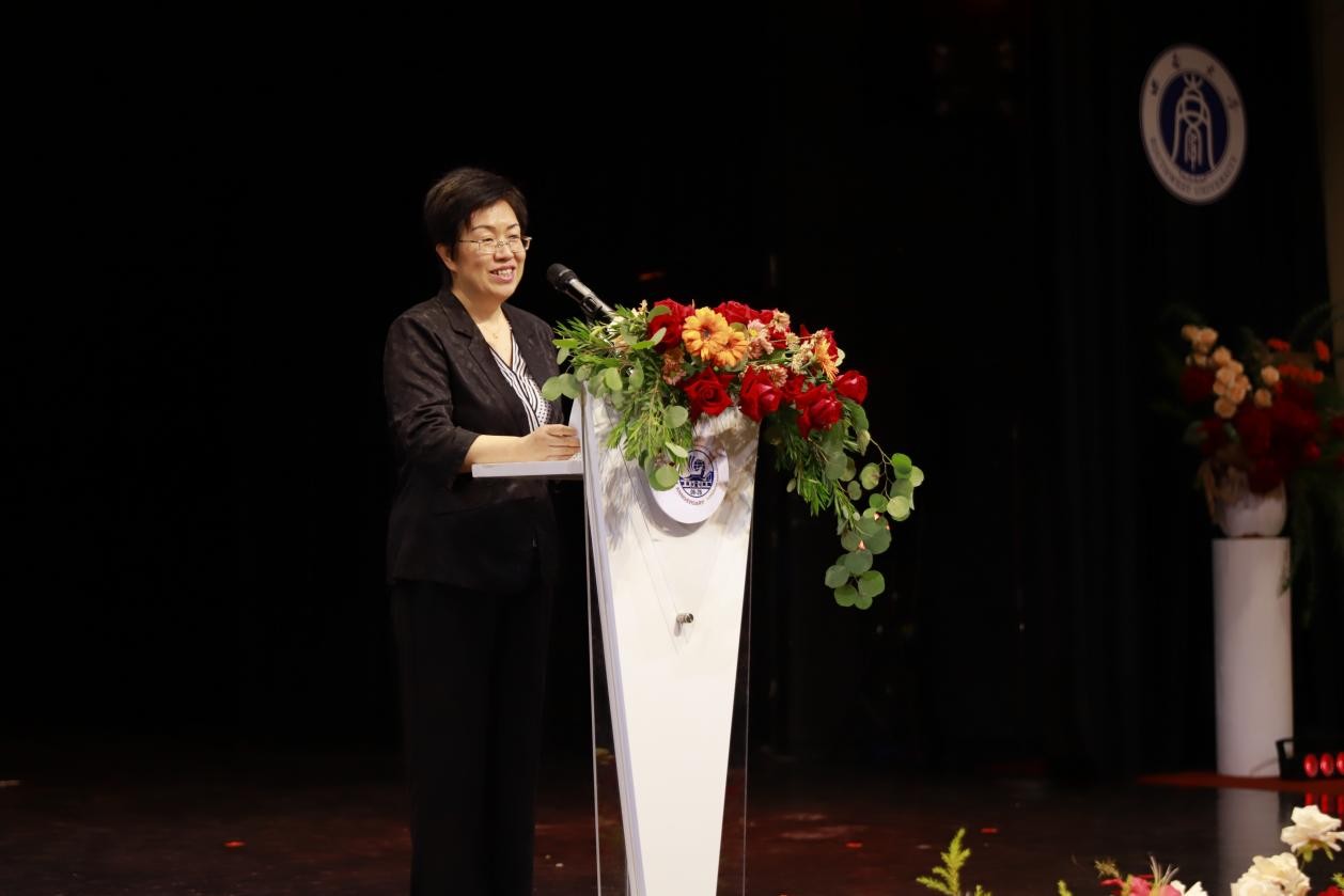 
复旦大学附属肿瘤医院叶定伟医生黄牛预约代挂号电话泰国孔敬大学孔子学院举行成立20周年庆典